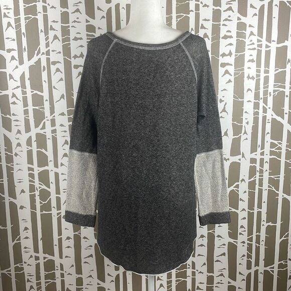 Cha Cha Vente Mixed Media Split Hem Top 1X - Picture 3 of 12